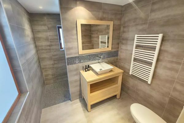 Vente                                                      Maison
                        
                     5 pièces                      150 m2                     à Chalifert