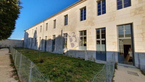 Vente maison de ville Angouleme (16000), 226.00m². Agence Allard Brimeaud