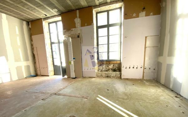 Vente maison de ville Angouleme (16000), 226.00m². Agence Allard Brimeaud