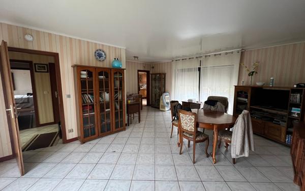 Maison à vendre    4 pièces •  Étréchy