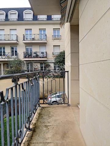 APPARTEMENT DE TYPE F2, 56 m2 SAINT FARGEAU PONTHIERRY