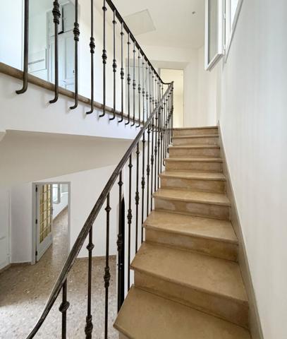 SAINT REMY DE PROVENCE - MAISON T4 - COUR - CLIMATISATION
