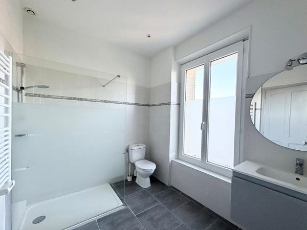 SAINT REMY DE PROVENCE - MAISON T4 - COUR - CLIMATISATION