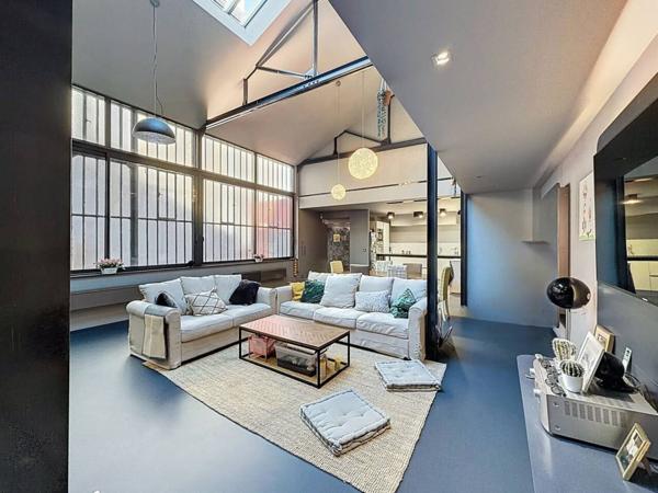 Loft / Atelier à vendre 5 pièces de 161 m²