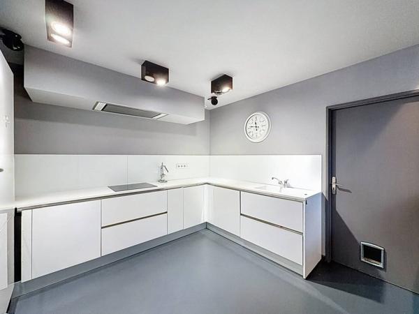 Loft / Atelier à vendre 5 pièces de 161 m²