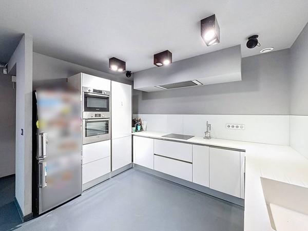 Loft / Atelier à vendre 5 pièces de 161 m²