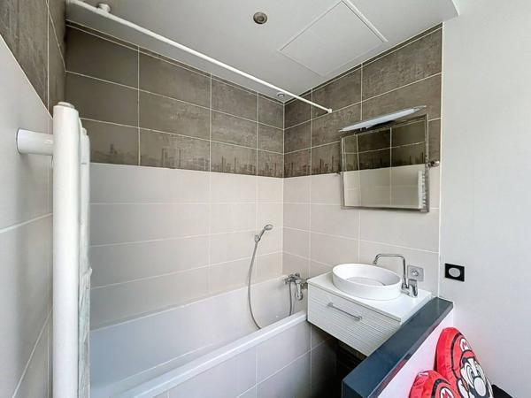 Loft / Atelier à vendre 5 pièces de 161 m²