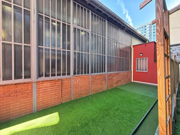 Loft / Atelier à vendre 5 pièces de 161 m²