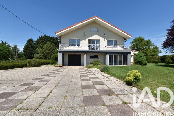 Location maison 6 pièces 137 m² Clémery