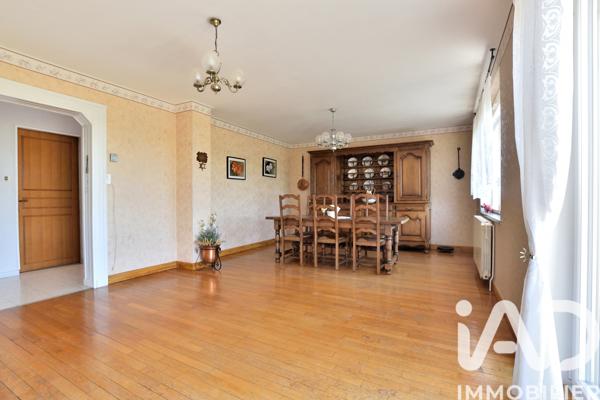 Location maison 6 pièces 137 m² Clémery