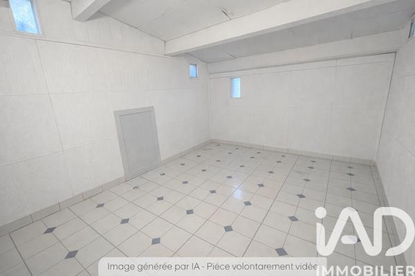 Maison à vendre 5 pièces 102 m² Saint-Maximin-la-Sainte-Baume