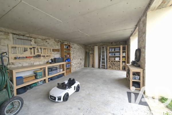Maison à vendre 9 pièces 274 m² Courchamps