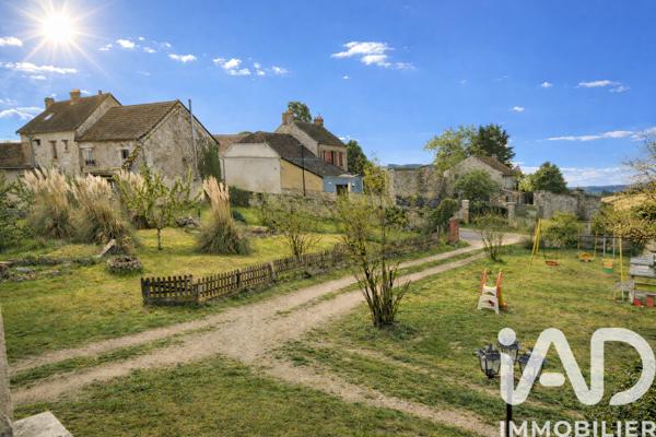 Maison à vendre 9 pièces 274 m² Courchamps