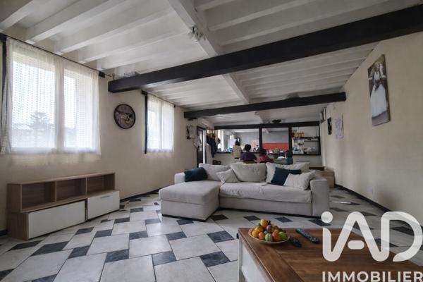 Maison à vendre 9 pièces 274 m² Courchamps