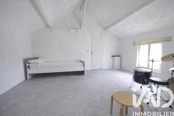 Maison à vendre 9 pièces 274 m² Courchamps