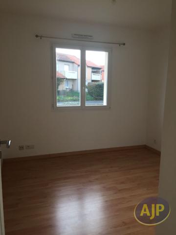 Location maison Saint Leger Sous Cholet : 900 € - AJP Immobilier Saint-Macaire-en-Mauges