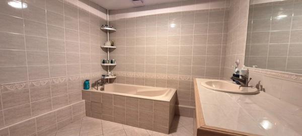 Maison de ville 262 m2 BOURG EN BRESSE (01)
