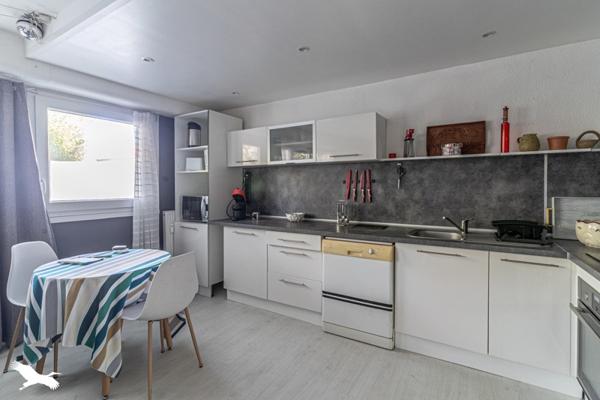 Appartement à vendre |                                       Bordeaux |                                        2 pièces  |  47 m²