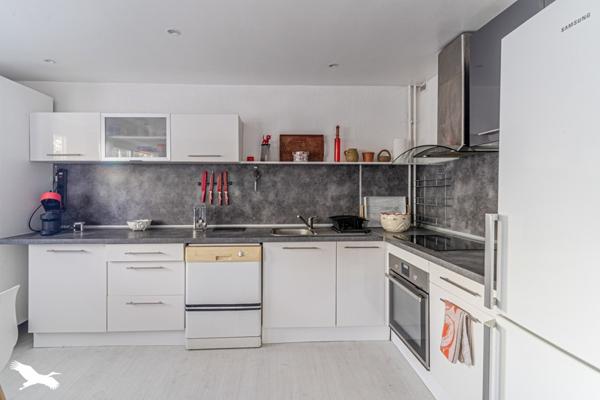 Appartement à vendre |                                       Bordeaux |                                        2 pièces  |  47 m²