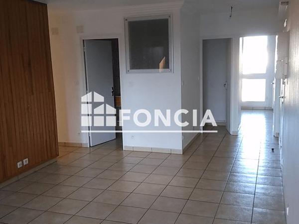 Location Appartement 5 pièces 95.01 m² - BOULEVARD LACAUSSADE Tarbes 65000