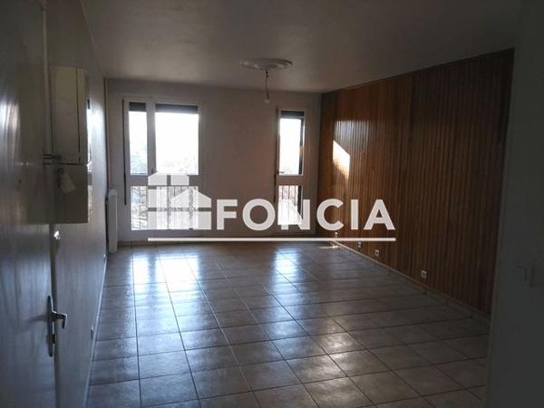 Location Appartement 5 pièces 95.01 m² - BOULEVARD LACAUSSADE Tarbes 65000