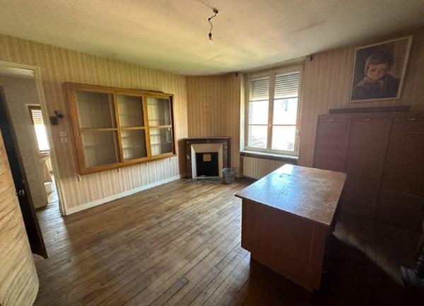 Maison à vendre    5 pièces •  Revigny-sur-Ornain