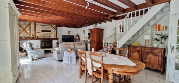 Charmante maison de 210m² avec terrain arboré de 2800m² à Maison Mas d'Agenais