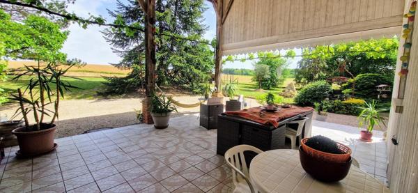 Charmante maison de 210m² avec terrain arboré de 2800m² à Maison Mas d'Agenais