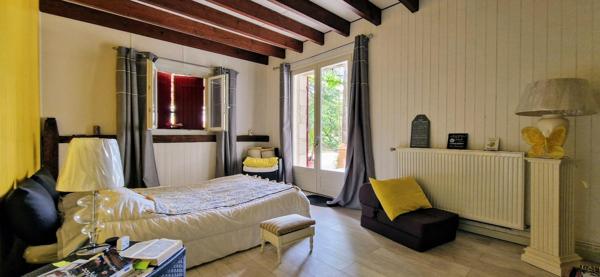 Charmante maison de 210m² avec terrain arboré de 2800m² à Maison Mas d'Agenais