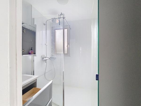 À VENDRE ? F4 lumineux avec parking ? à 15 min à pied de la gare de Chelles