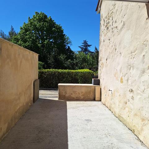 À SAISIR - Maison d'environ 67m² avec terrasse et stationnement sur une parcelle de 106m² , Sadirac À SAISIR - Maison d'environ 67m² avec terrasse et stationnement sur une parcelle de 106m² , Sadirac