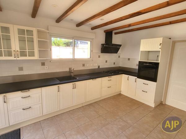 Location maison Saint Hilaire De Chaleons : 1 200 € - AJP Immobilier Sainte-Pazanne