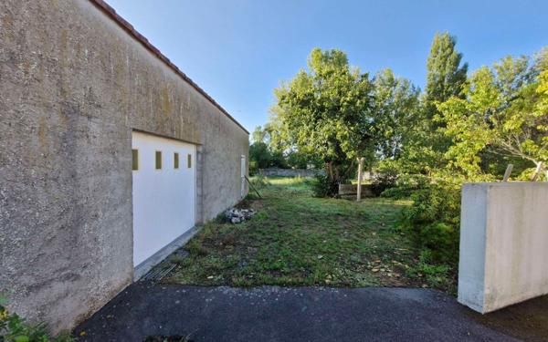 Terrain à vendre    Legé