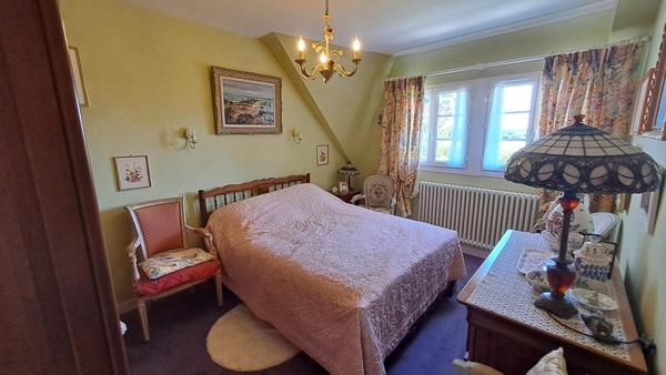 Belle maison sur grand terrain