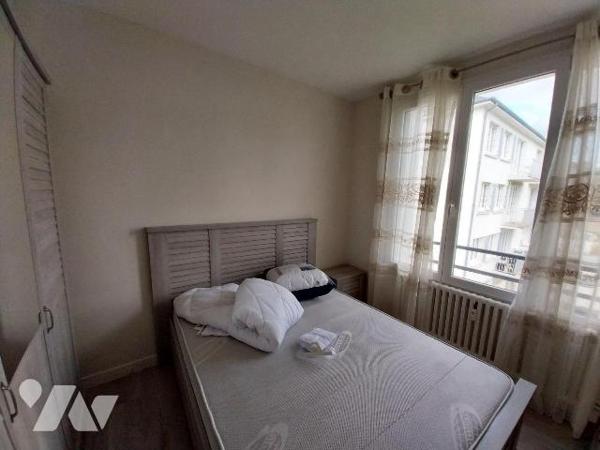 VITRE. Quartier Les Promenades. Appartement Type 3 de 70 m2 Hab. au 2ème étage (sans asc.) avec...