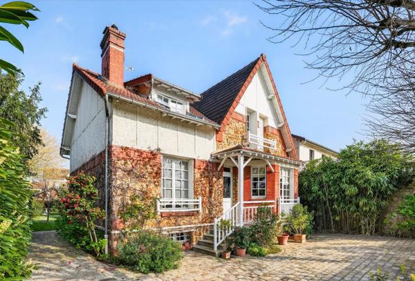 Maison Le Pecq - LIMITE LE VÉSINET