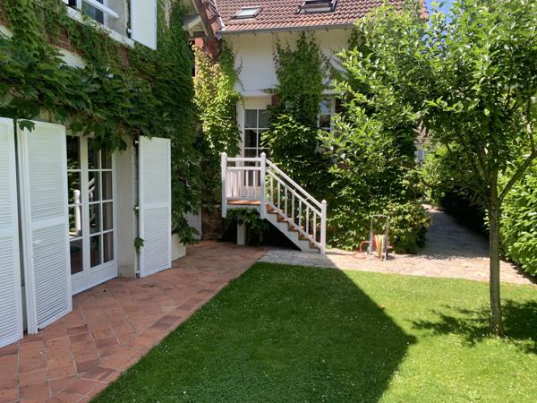 Maison Le Pecq - LIMITE LE VÉSINET