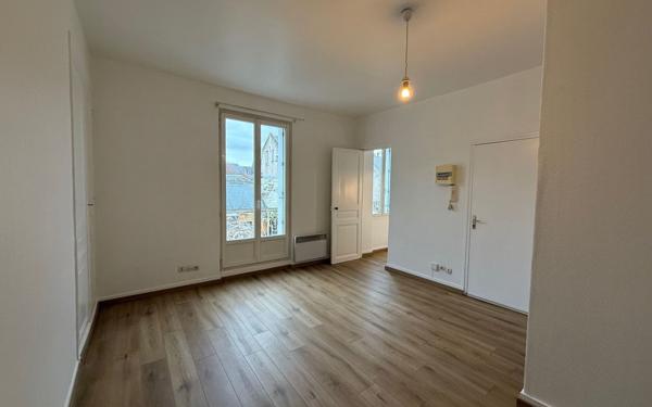 Appartement à louer    1 pièce •  Tours