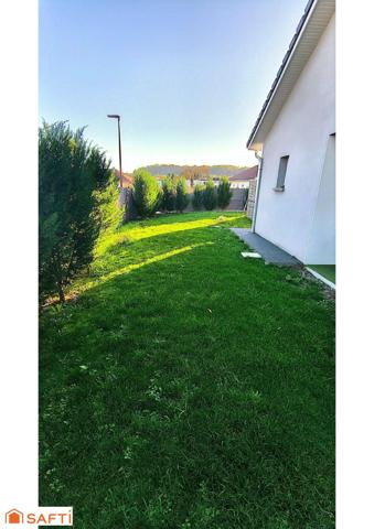 Très belle maison de ville plain pied de 98 m2 avec terrain de 650 m2