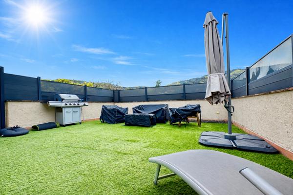 Pégomas (06580) 3P PÉGOMAS TOIT TERRASSE 1ER et DERNIER ETATGE GARAGE et Cave