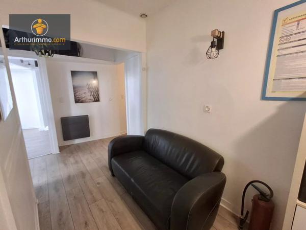 Location Bureau 3 pièces 43 m2 à Pontoise
