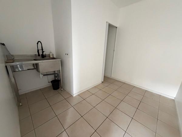 Local commercial Cagnes Sur Mer 2 pièce(s) 69 m2