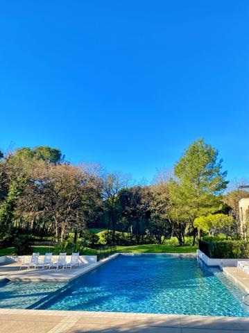 Appartement Mougins 3 pièces terrasse piscine parking