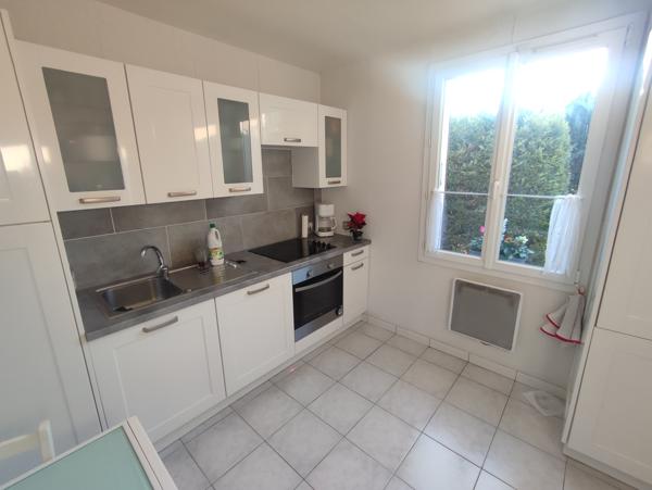 BIEN RARE À ORLY – Maison de plain-pied avec accès direct au Trou à Glaise