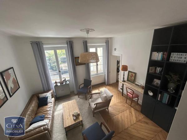 Appartement à louer 6 pièces 121.6m² Versailles (78000)