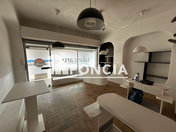 Location Local commercial 2 pièces 47.9 m² - 9 RUE RICHER Noirmoutier En L'ile 85330