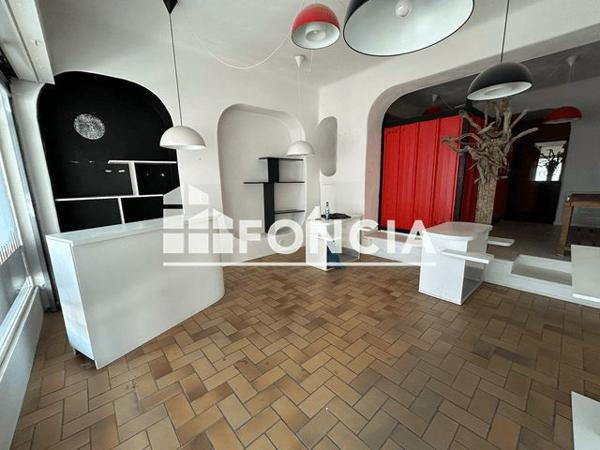 Location Local commercial 2 pièces 47.9 m² - 9 RUE RICHER Noirmoutier En L'ile 85330