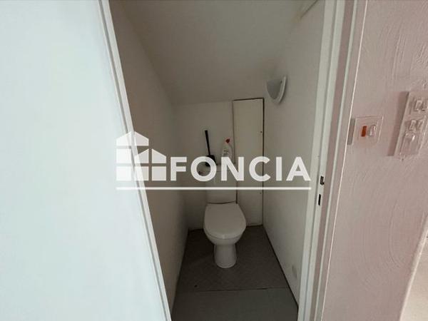 Location Local commercial 2 pièces 47.9 m² - 9 RUE RICHER Noirmoutier En L'ile 85330