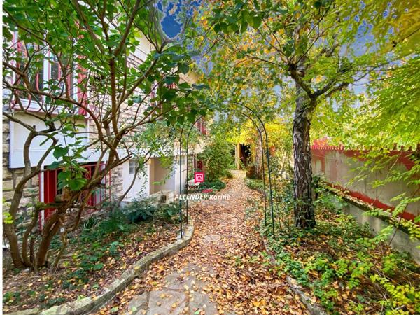 Maison Sens 8 pièce(s) 263 m2