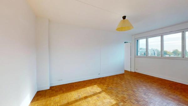 Location                                                      Appartement
                        
                                         59 m2                     à Joinville-le-Pont